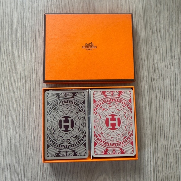 HERMÈS Playing Cards Set. ♠️♦️♥️♣️🎴 - Picture 2 of 8